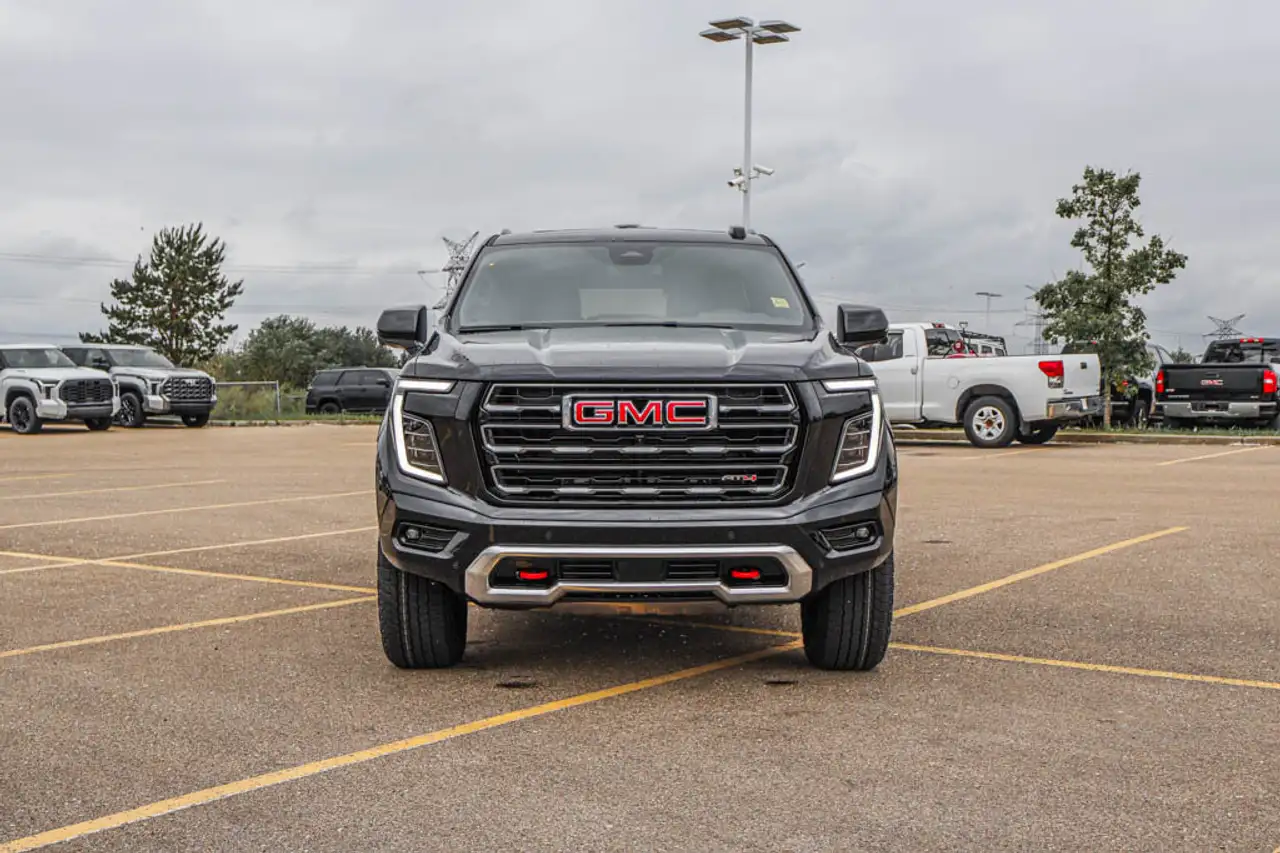 GMC Yukon снимка GMC Yukon