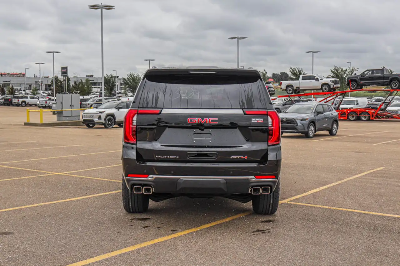 GMC Yukon снимка GMC Yukon