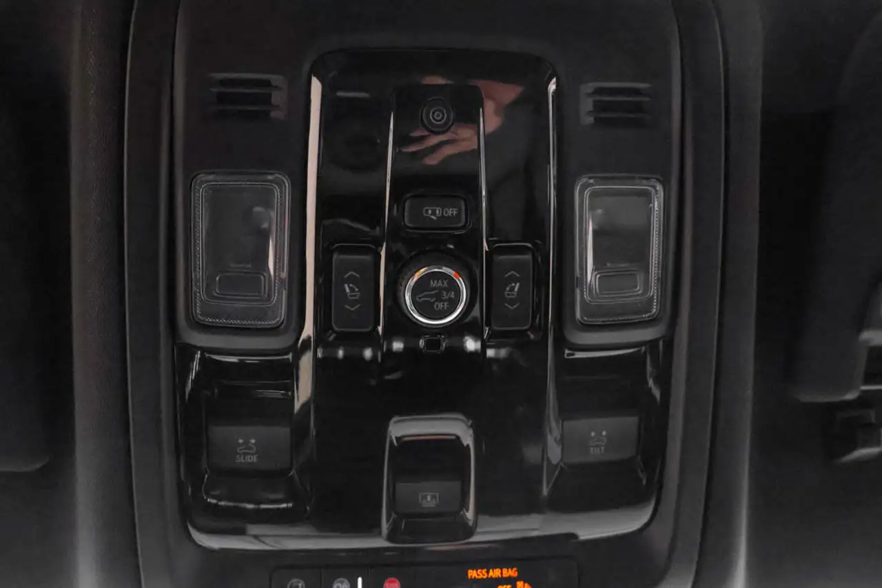 GMC Yukon снимка GMC Yukon