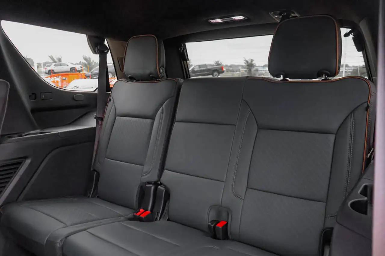 GMC Yukon снимка GMC Yukon
