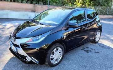 1.0 VVT-i x-play  x - cool