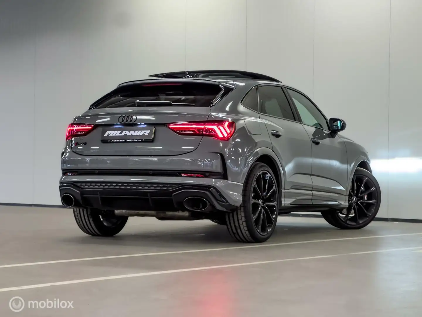 Audi RS Q3 RSQ3 2.5 TFSI NardoGrey | Pano | Sonos | Leder Gris - 2