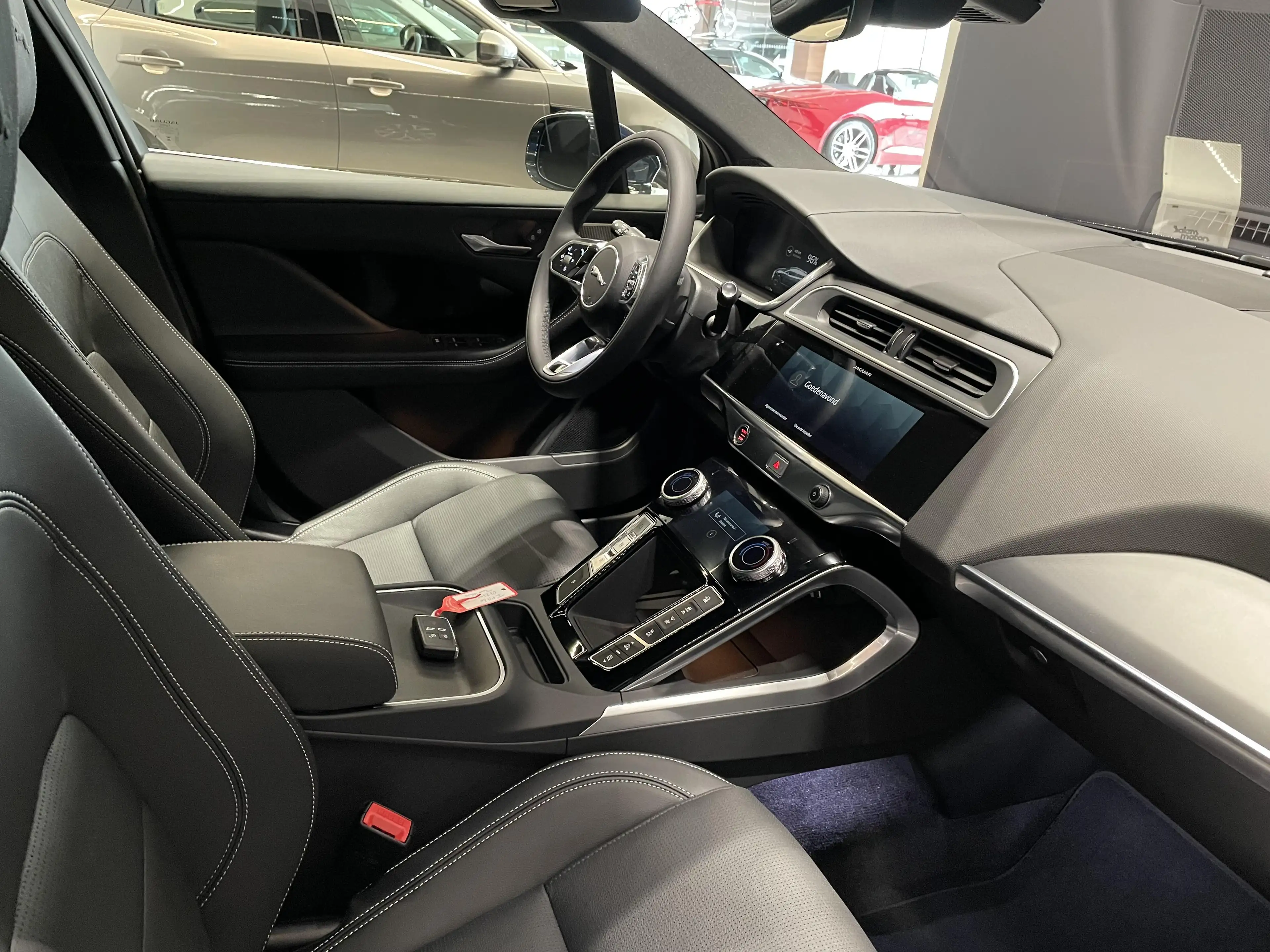Jaguar I-Pace EV400 R-Dynamic SE AWD Auto. 2 — photo 3
