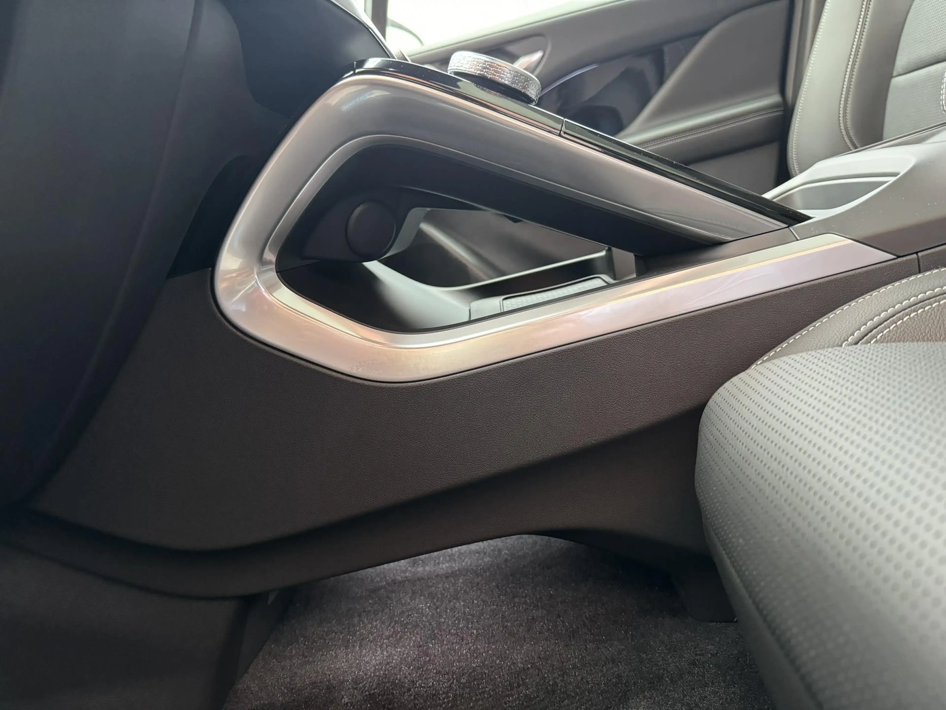 Jaguar I-Pace EV400 R-Dynamic SE AWD Auto. 2 — photo 13