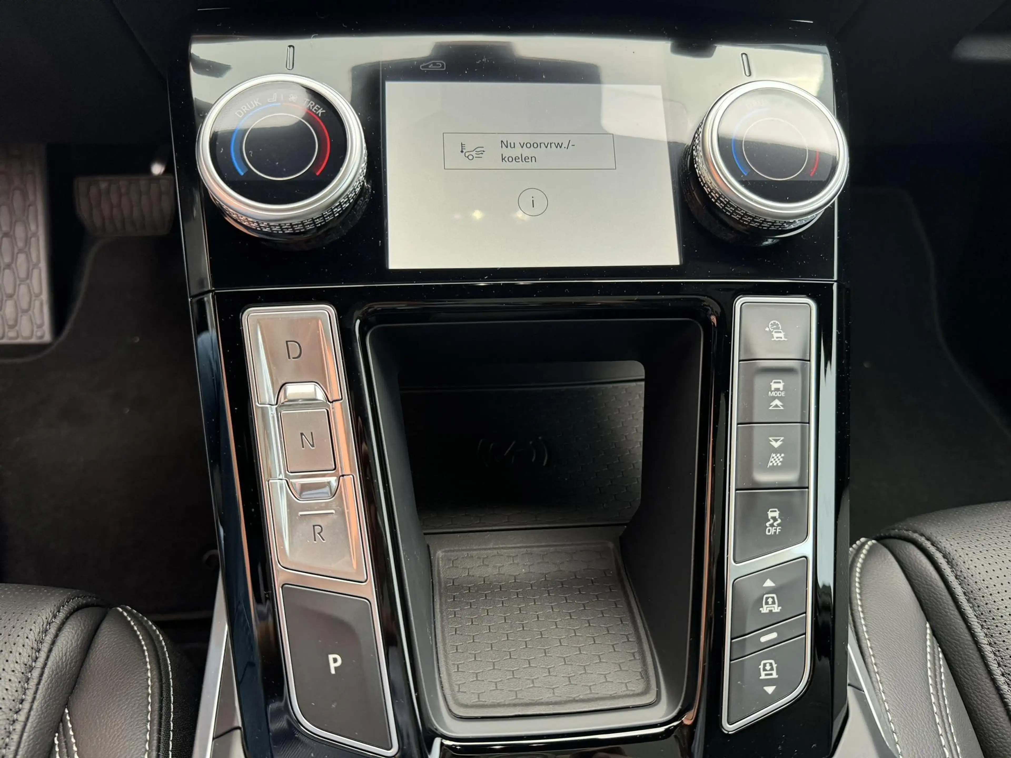 Jaguar I-Pace EV400 R-Dynamic SE AWD Auto. 2 — photo 15