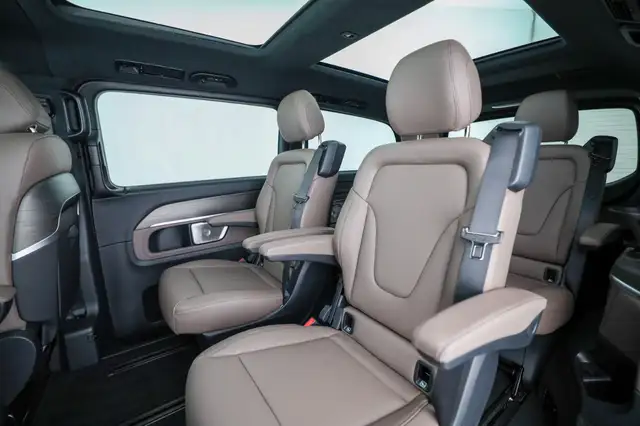 Mercedes-Benz V 300 d 4MATIC EXCLUSIVE Lang AHK 2,5t 6 Sitze Ansicht 17