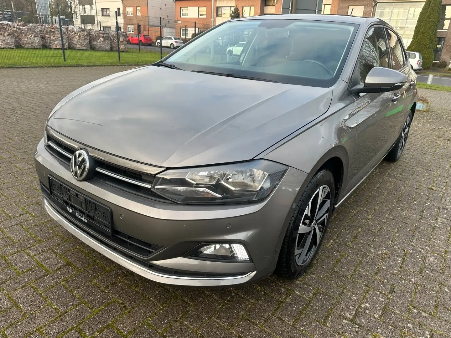 Volkswagen Polo VI Highline* Kamera*Abstandstempomat* Gris - 1