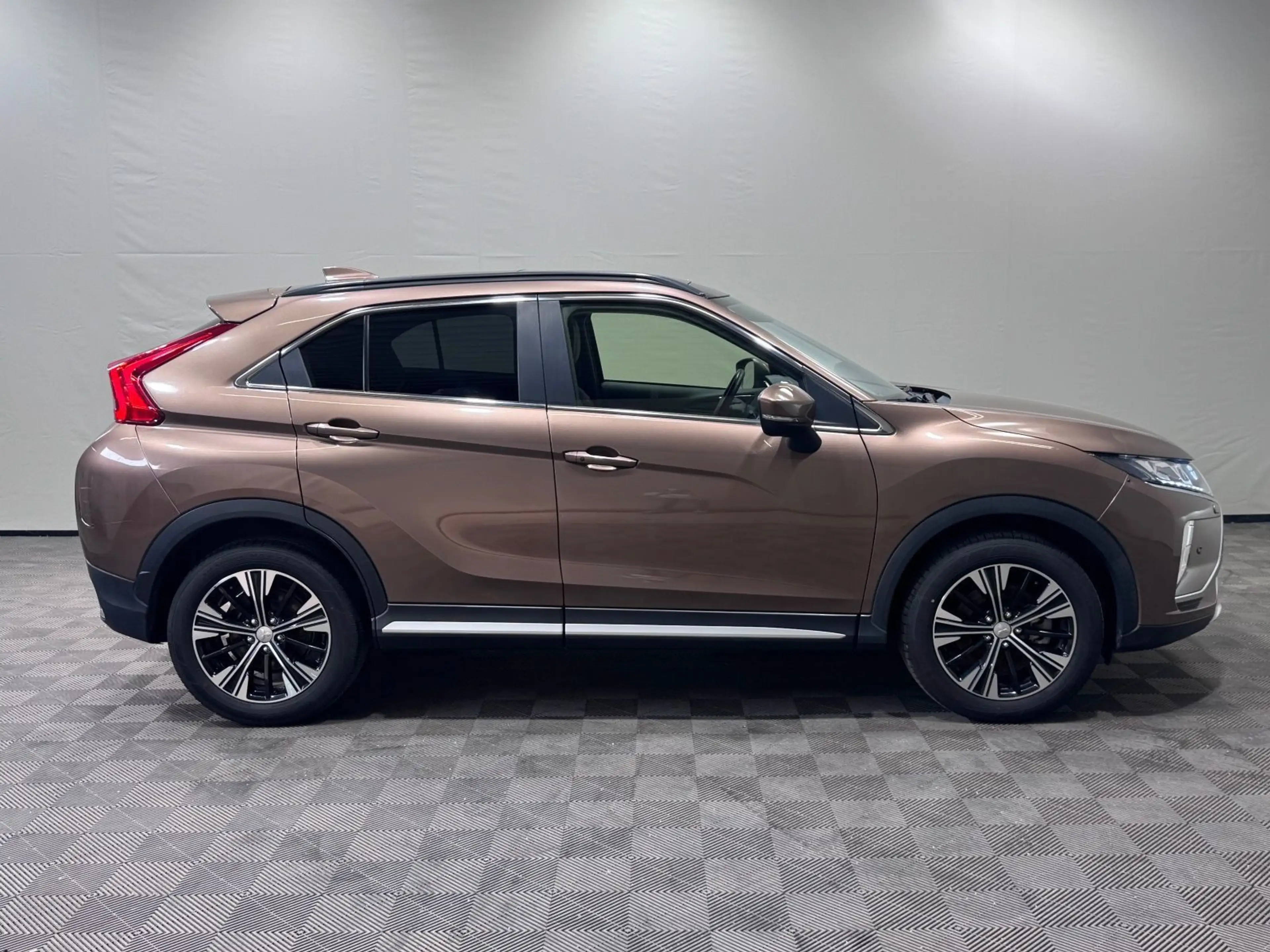 Mitsubishi Eclipse Cross 1.5 T-MIVEC Top 2WD | NUR HÄNDLER! — photo 15