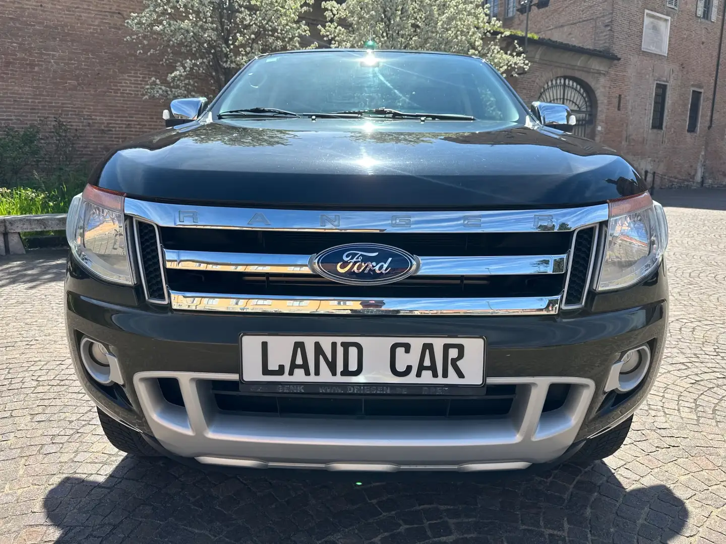 Ford Ranger 2.2 TDCi 150cv aut. DC Limited Zwart - 2