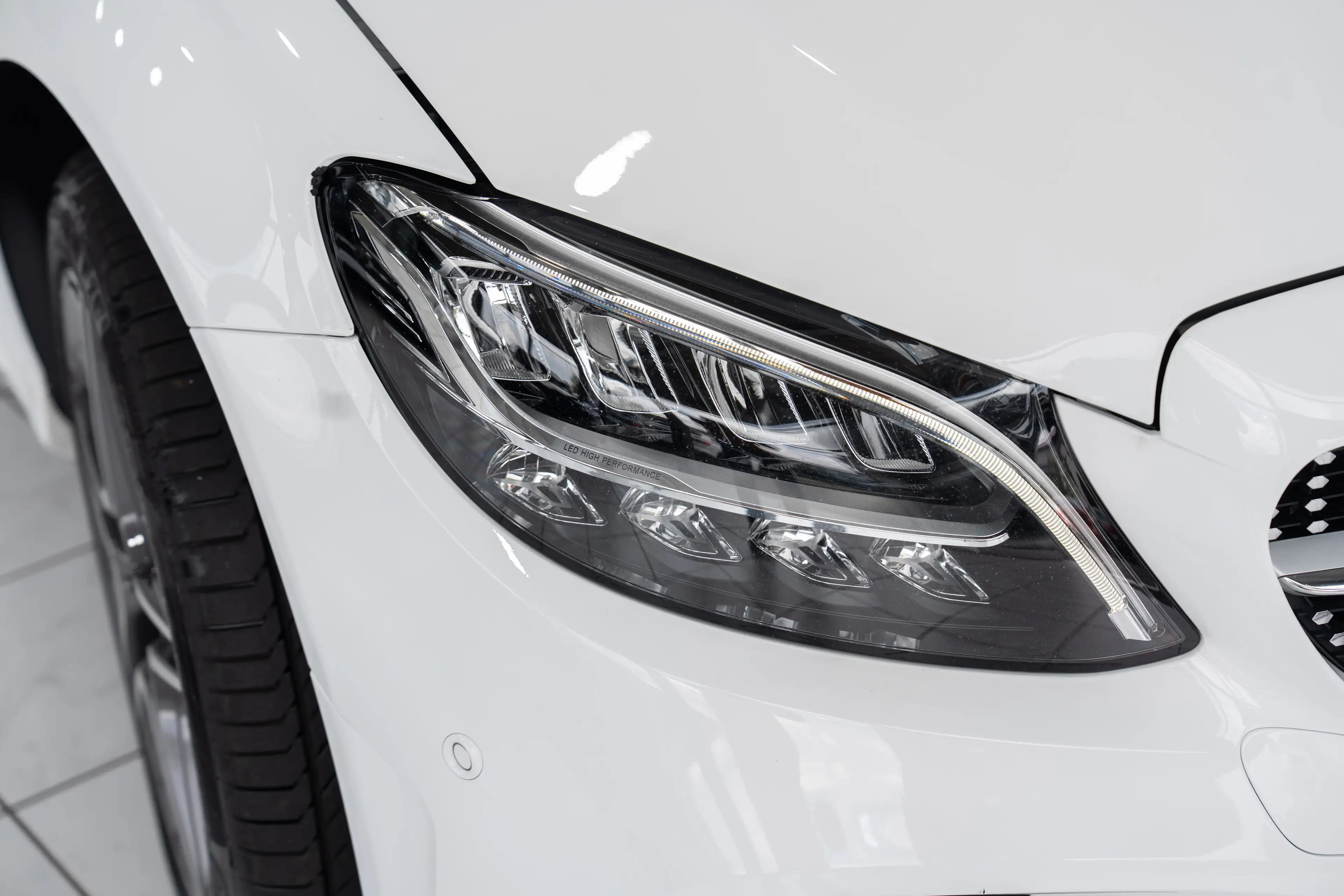 Mercedes-Benz C 400 T 4Matic*AMG-LINE*1.HD*BUSINESS+*LEDER*PANO — photo 8