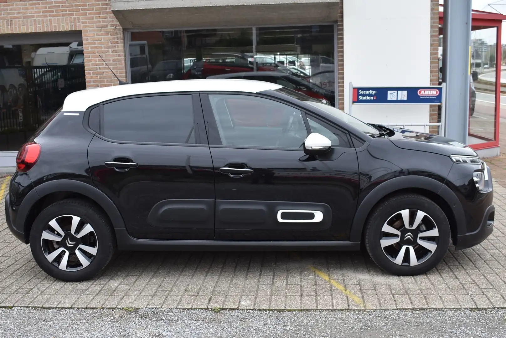 Citroen C3 C3 Pure Tech 110 Negro - 1