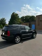 Cadillac Escalade снимка Cadillac Escalade