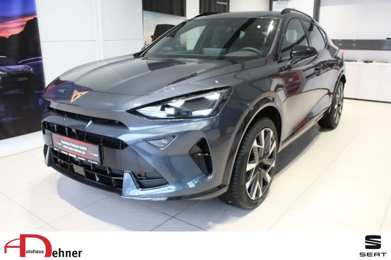 CUPRA Formentor 1.5 eTSI DSG INTELLIGENT+EDGE+SHZ Klima Navi Grau - 1