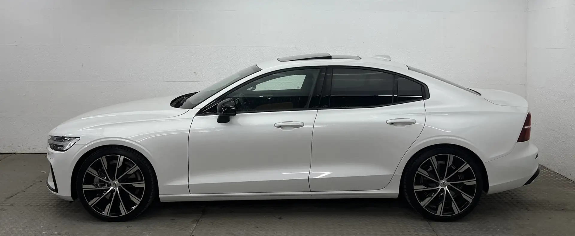 Volvo S60 B5 B ULTIMATE DARK AWD GSD+20Z+AHK+STANDHZG+ Weiß - 2