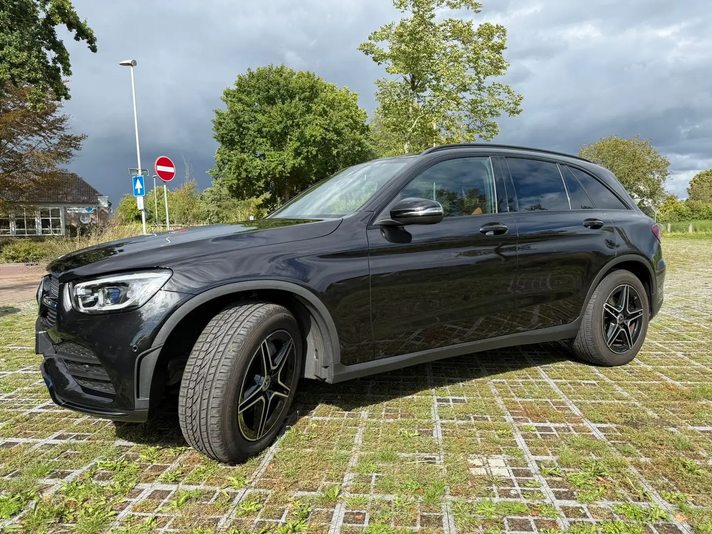 Mercedes-Benz GLC 200 GLC 200 Business Soluti. AMG Zwart - 2