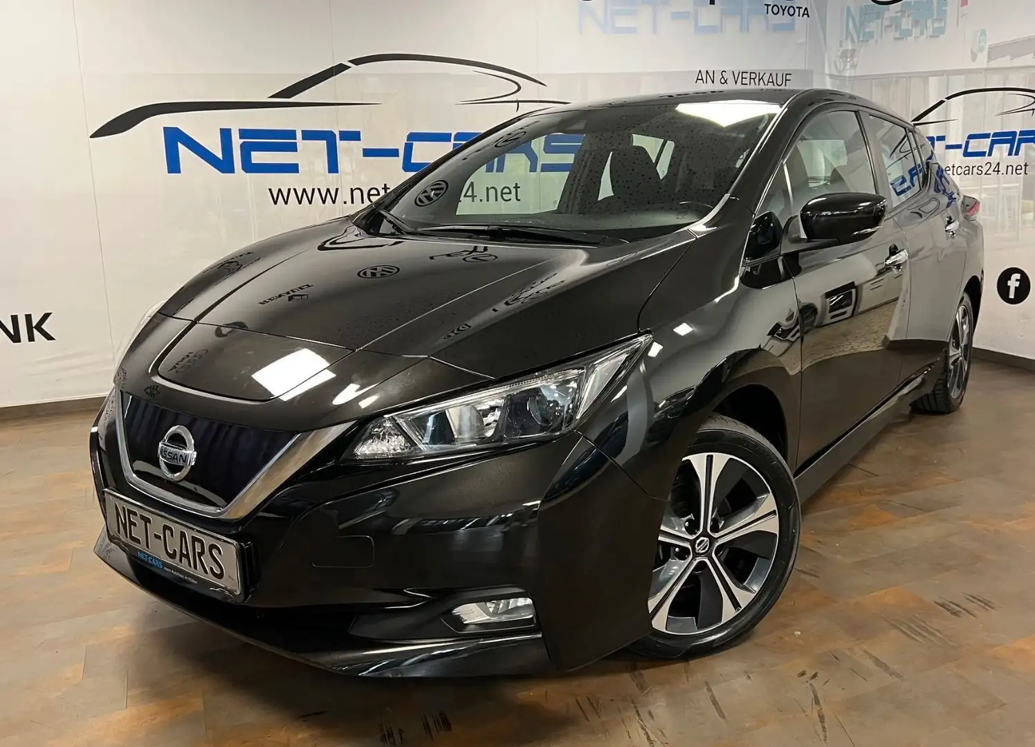 Nissan Leaf 62KWH Klima*NAVi+Kamera*LED*1HAND Schwarz - 1