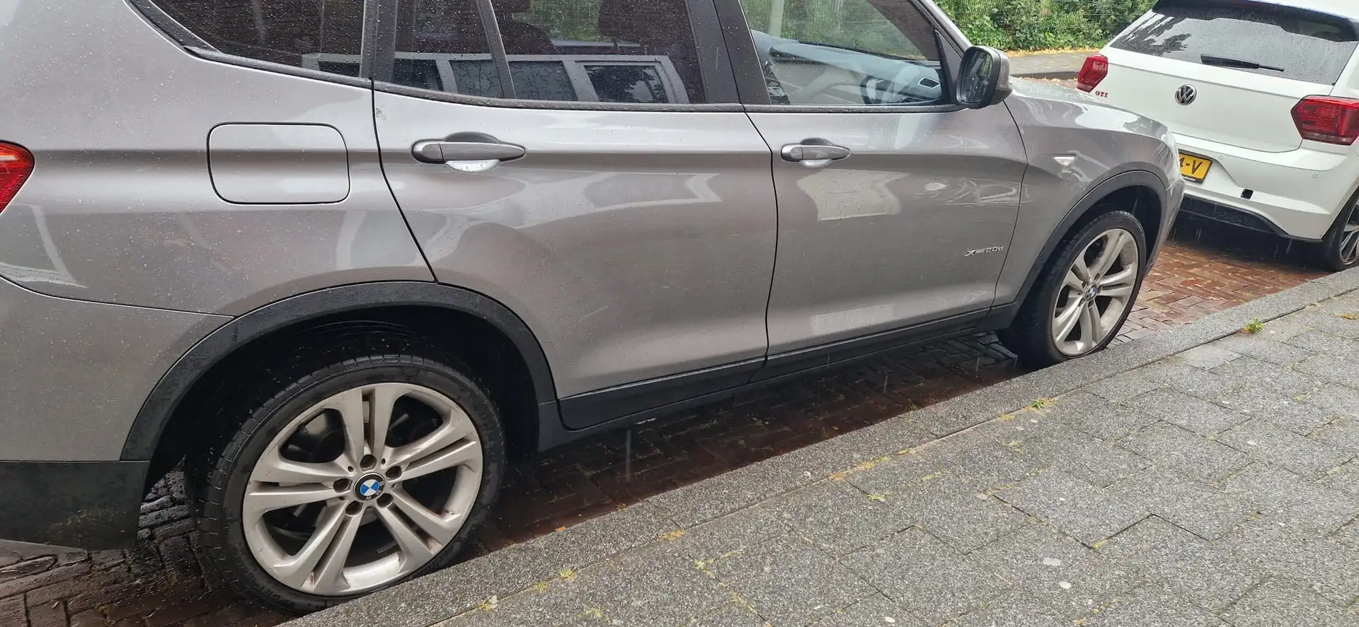 BMW xDrive20d High Exec. Сірий - 2