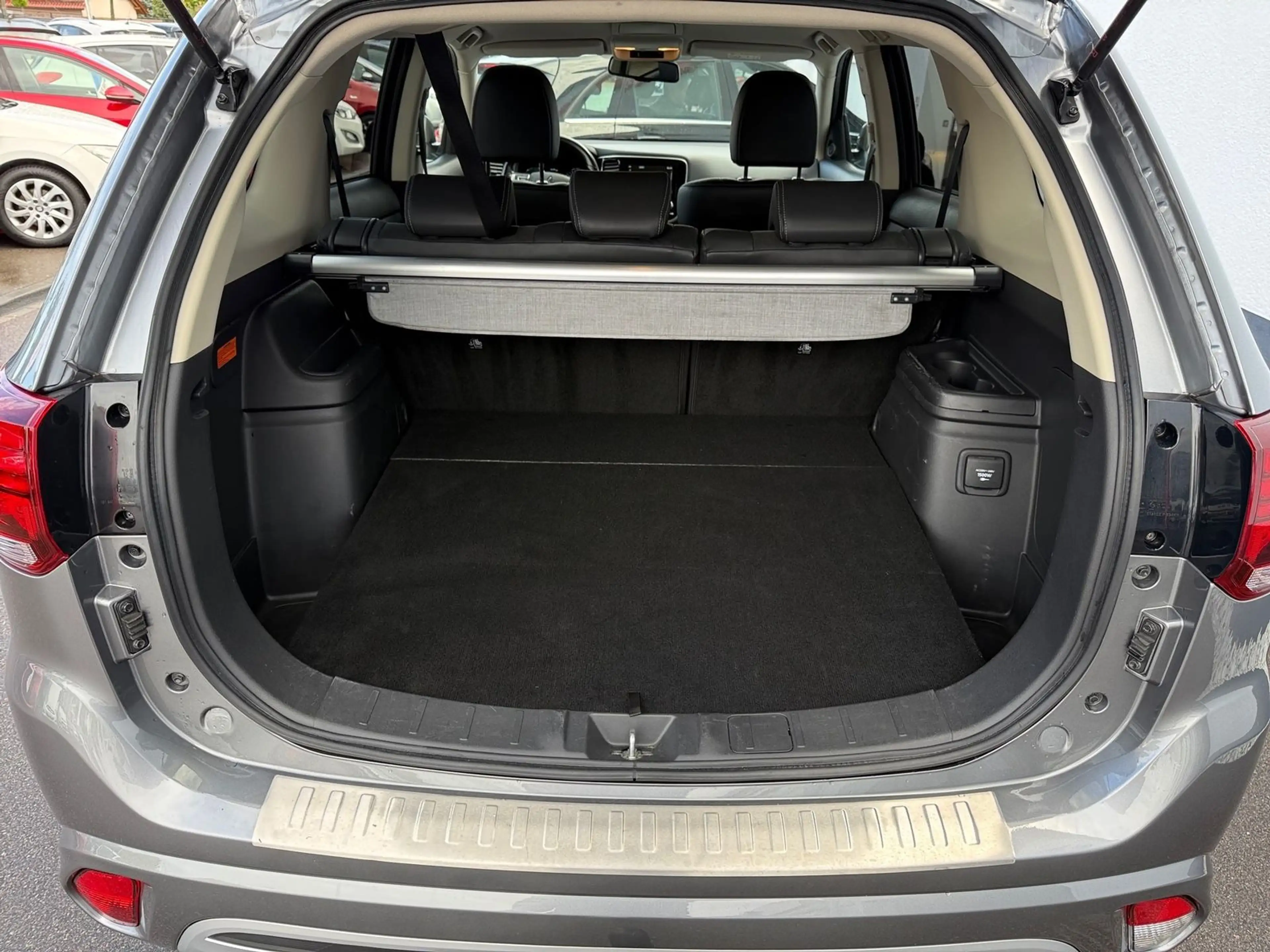 Mitsubishi Outlander 2.4Hybrid PHEV Diamant 4WD Kamera AHK — photo 9
