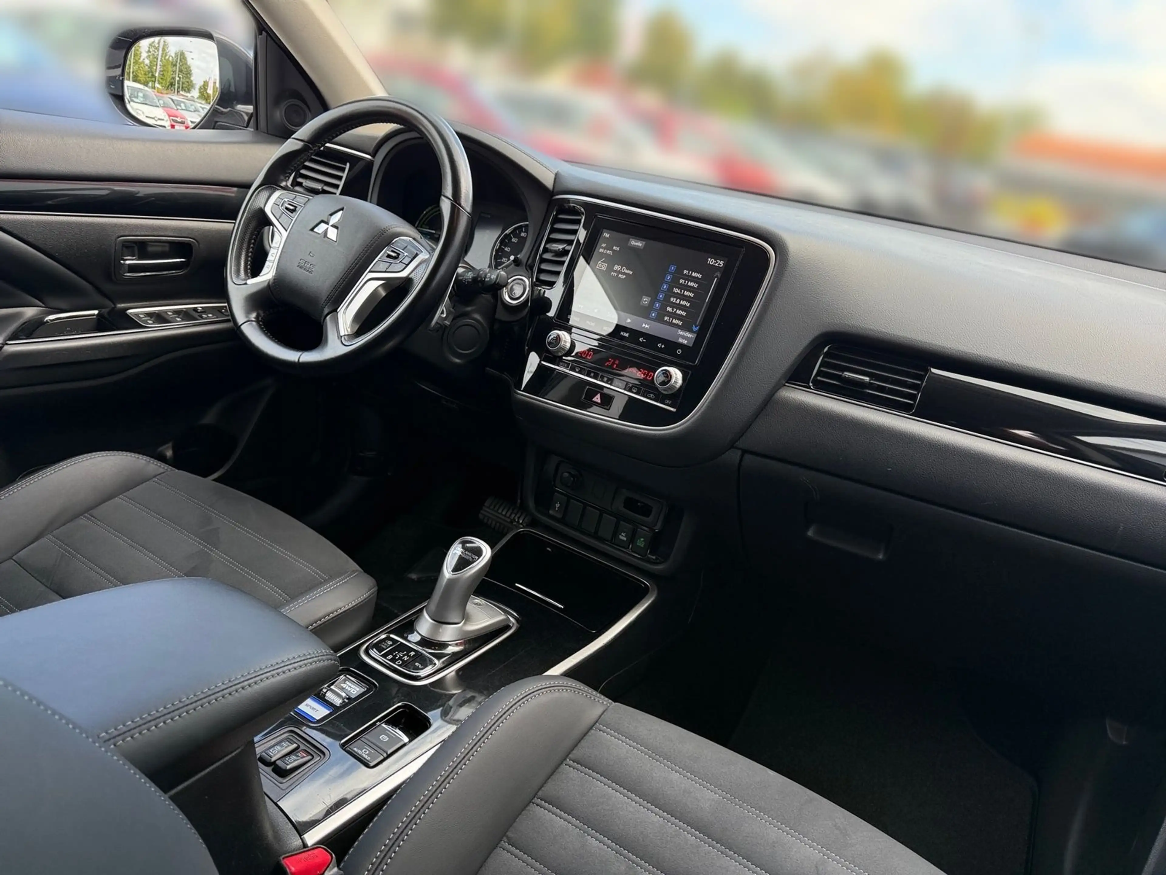 Mitsubishi Outlander 2.4Hybrid PHEV Diamant 4WD Kamera AHK — photo 14