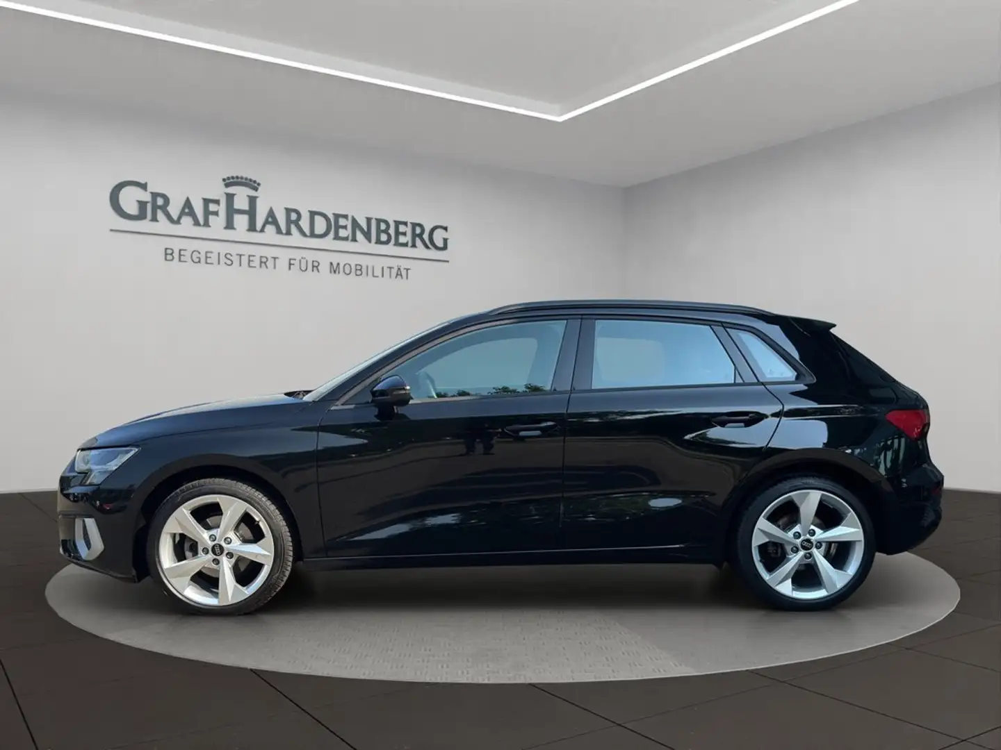 Audi A3 Sportback Advanced 35TFSI S-Tr. Navi ACC Noir - 2