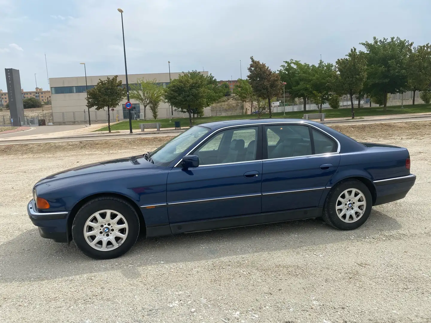 BMW 735 735i Aut. Blauw - 1