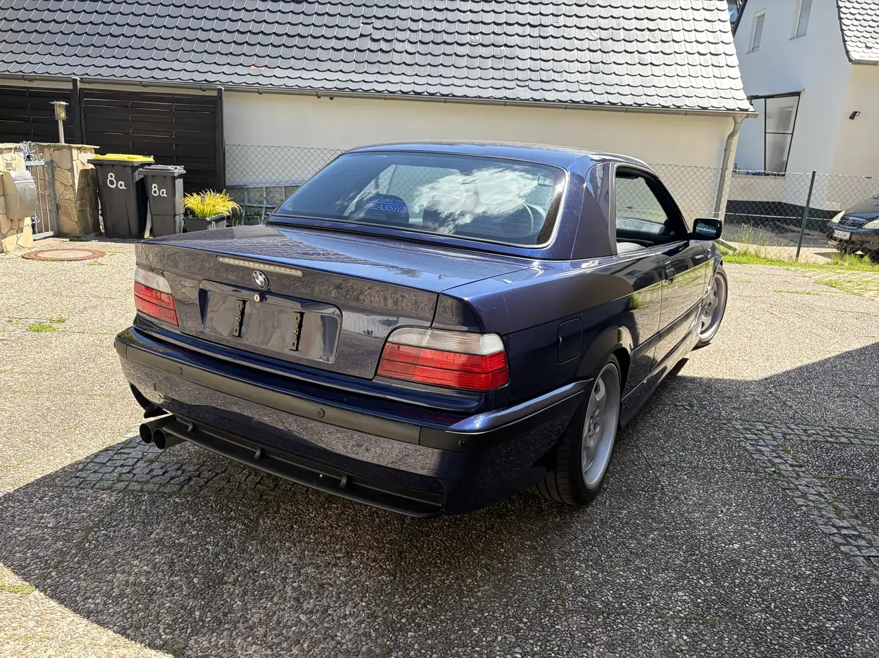 BMW 320i, foto 2