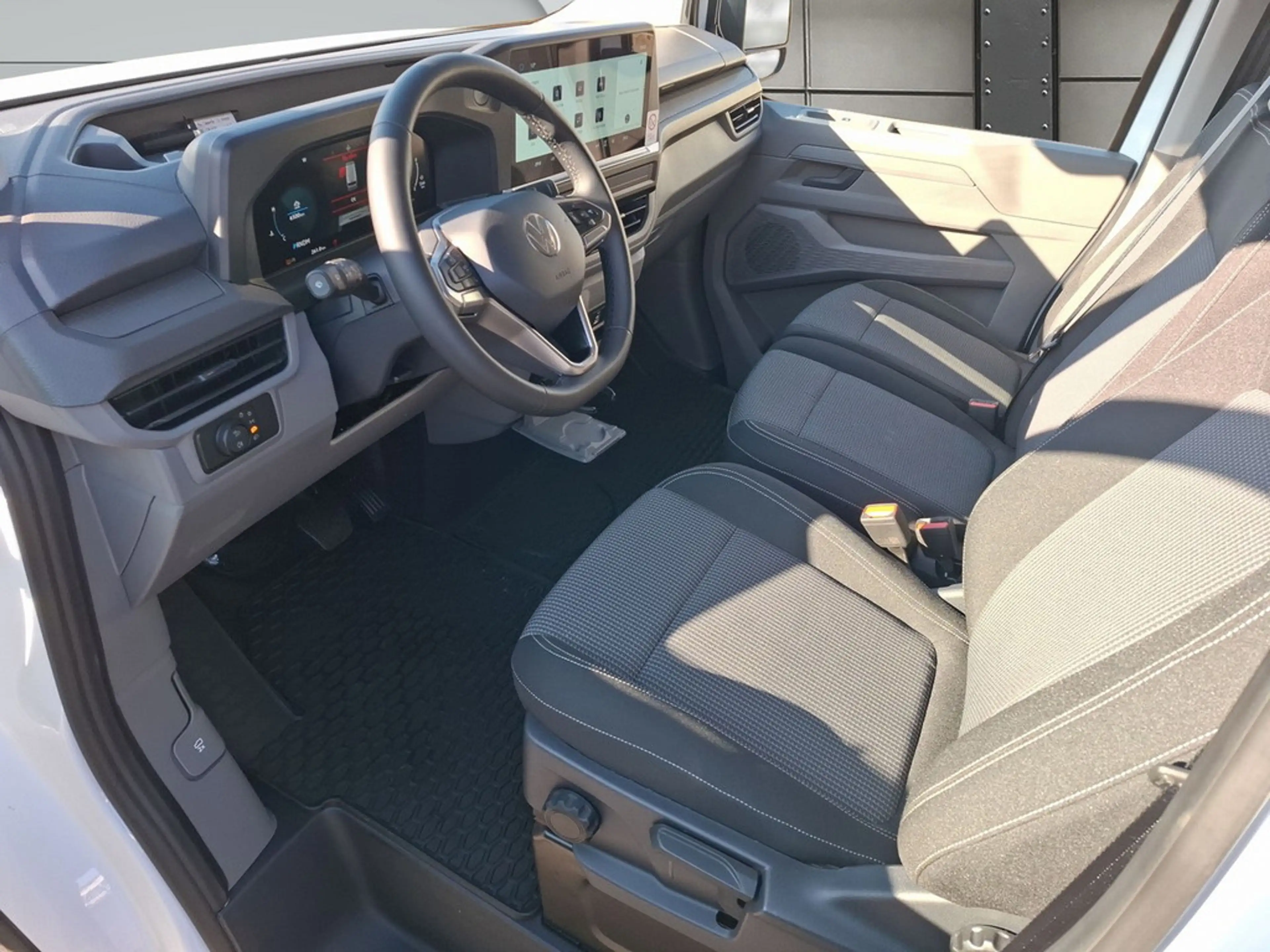 Volkswagen T7 Caravelle KR 2.0 TDI AUTOMATIK*9 SITZE*3-3-3* Klima — photo 10