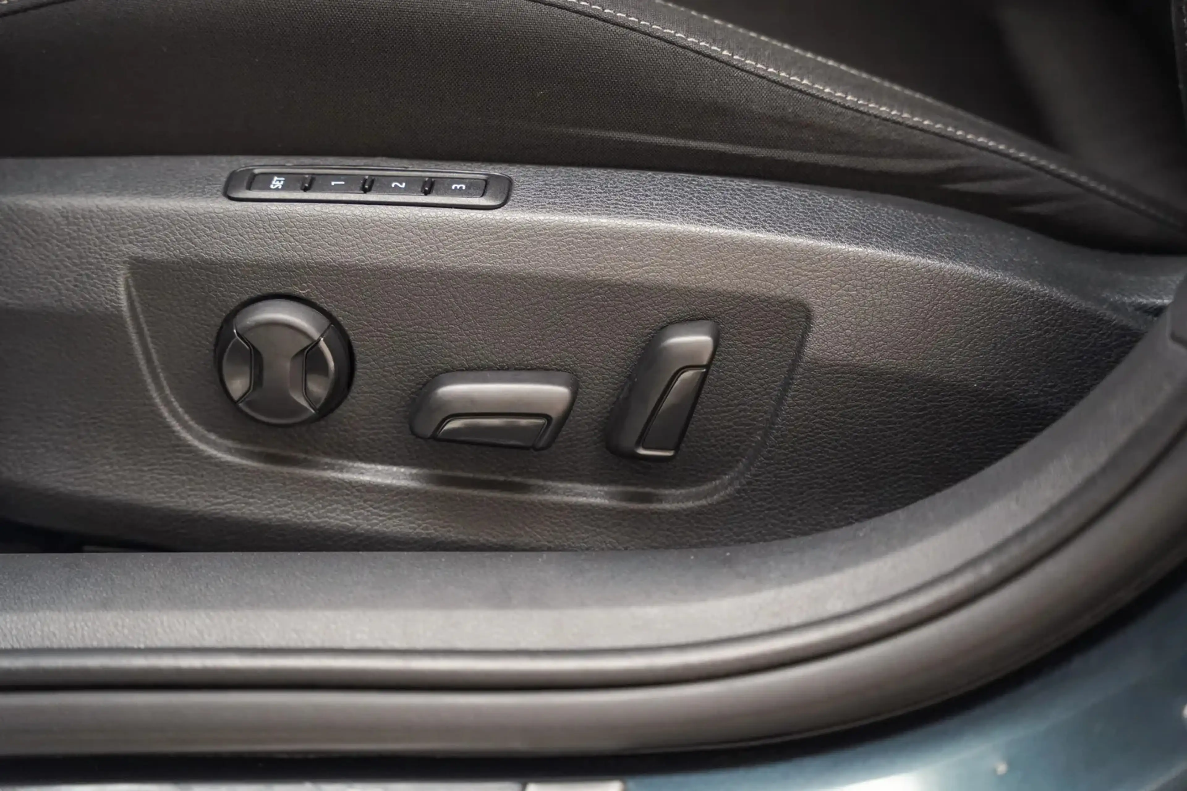 Skoda Superb COMBI 1.4 TSI iV PHEV Business Edition Aut. [ Trek — photo 13