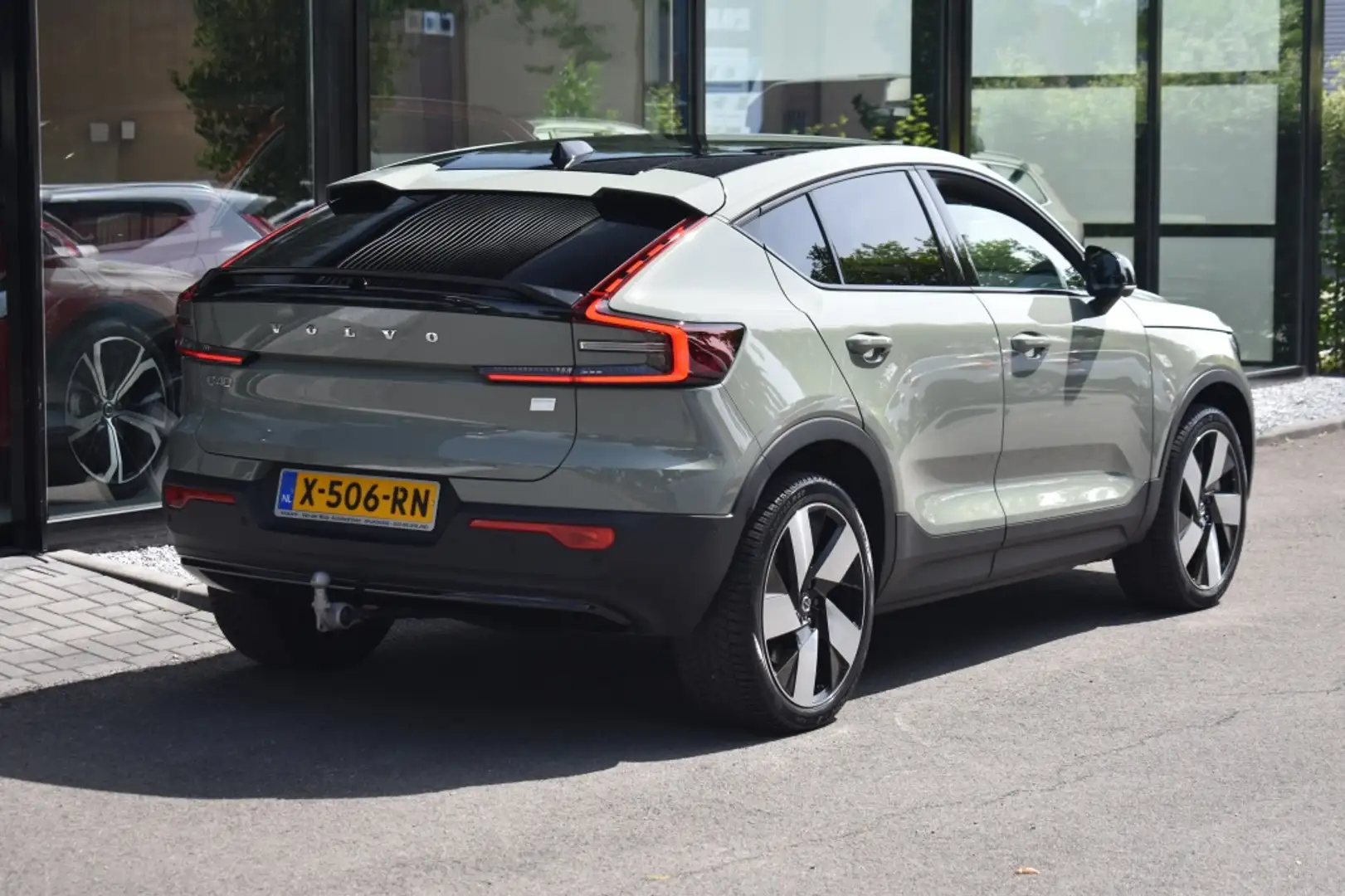 Volvo C40 Extended Range Ultimate 252pk/82kWh | Trekhaak | C Groen - 2