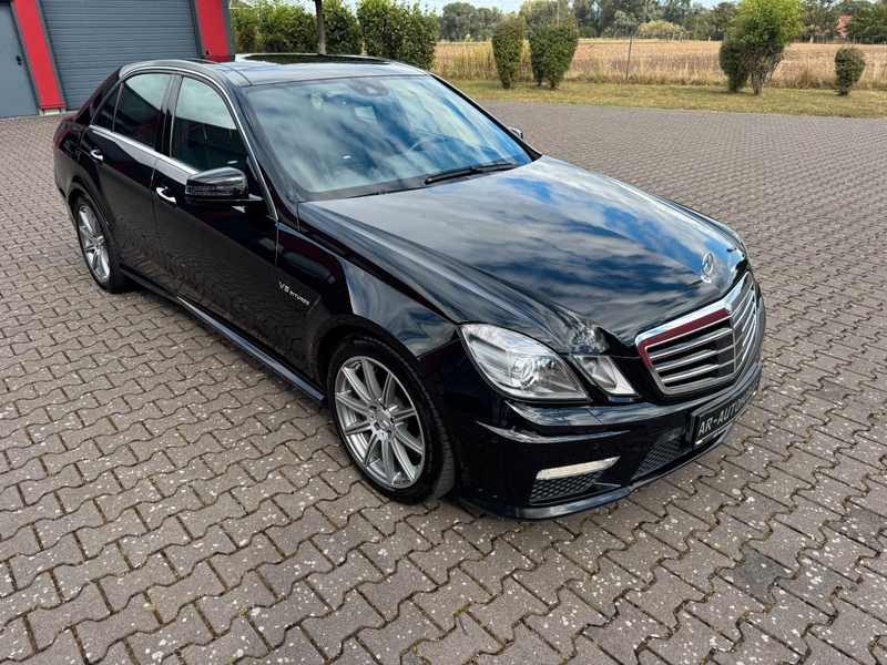 Mercedes-Benz E 63 AMG Panorama Exklusiv-Leder — photo 5