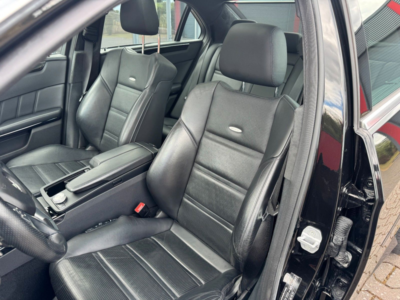Mercedes-Benz E 63 AMG Panorama Exklusiv-Leder — photo 10