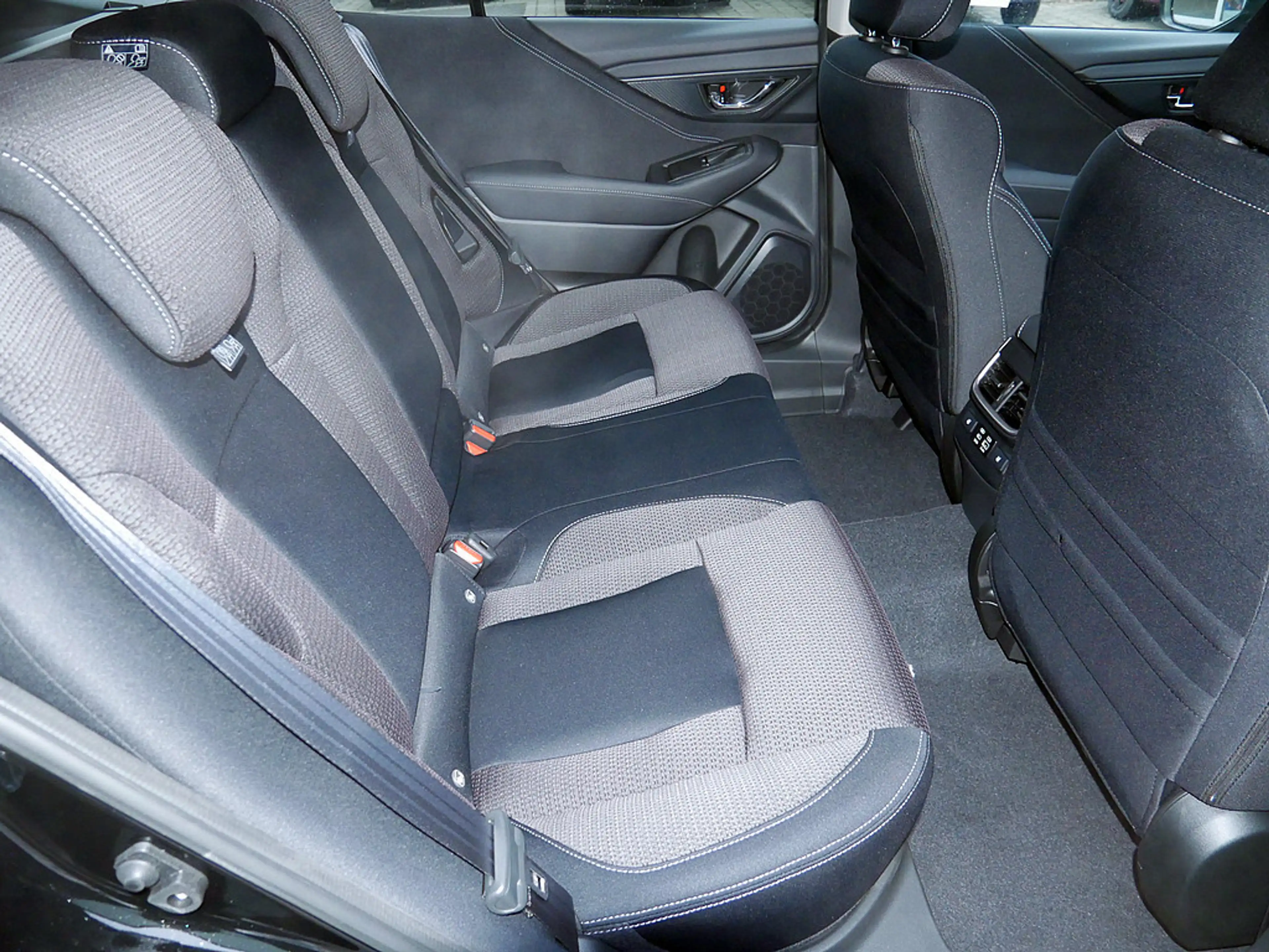 Subaru OUTBACK 2.5i Active SHZ KAMERA NAVI ACC LED — photo 10