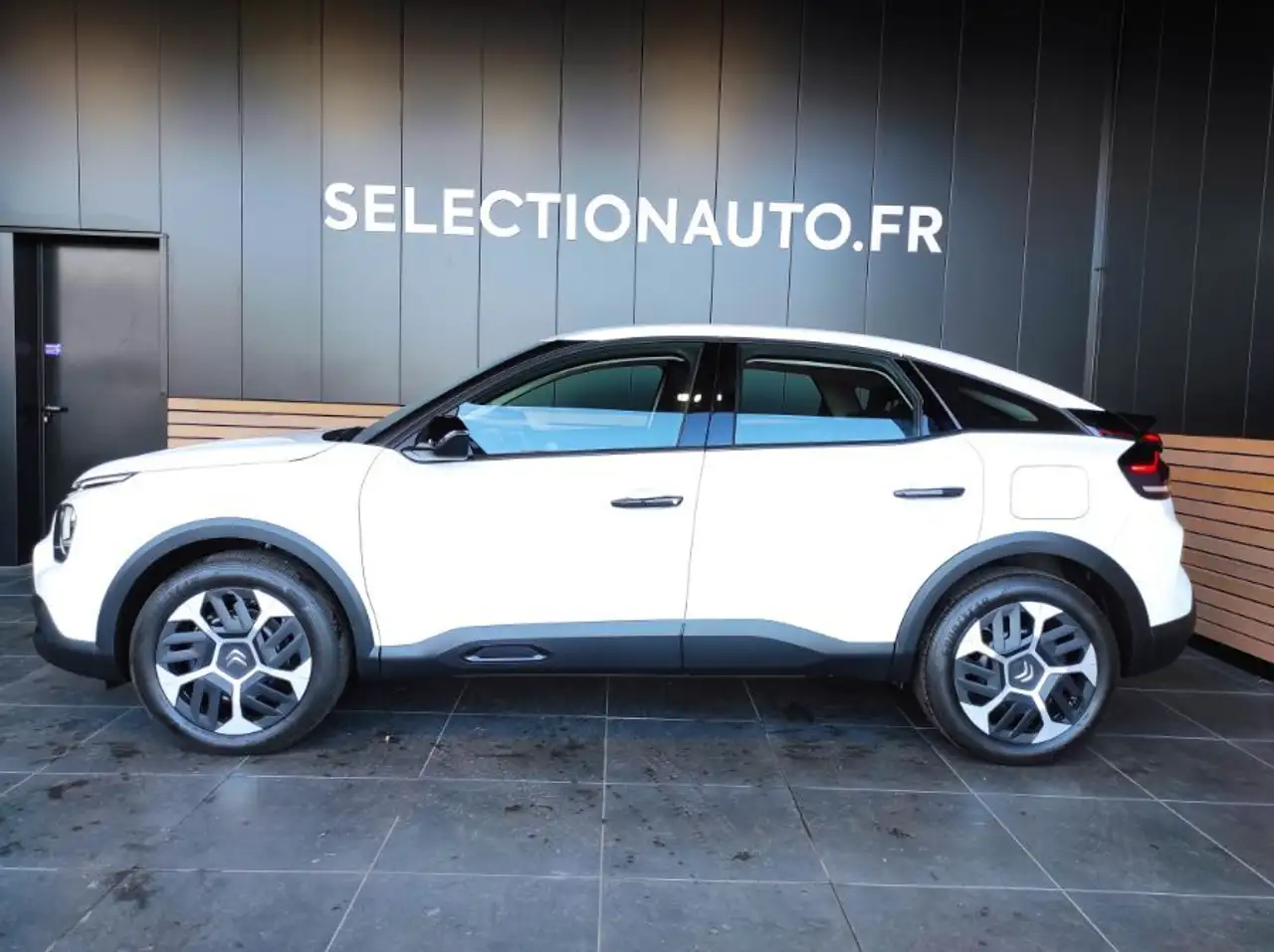 Citroen C4 Berline — photo 2