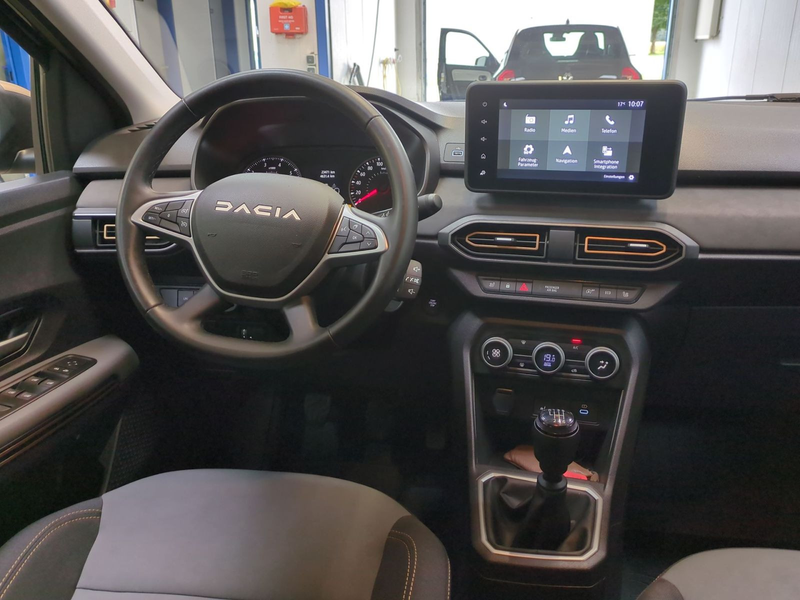 Dacia Jogger 1.0 TCe 100 ECO-G Extreme+ 7-Sitzer — photo 14