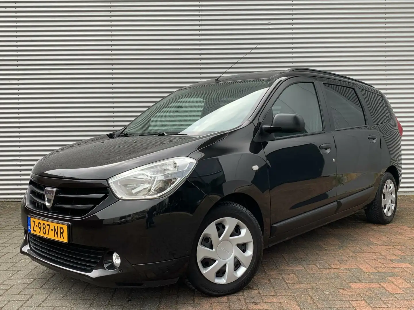 Dacia Lodgy 1.6 MPi 5 PERSOONS AIRCO CRUISE AUX USB PDC 2014 H Noir - 1