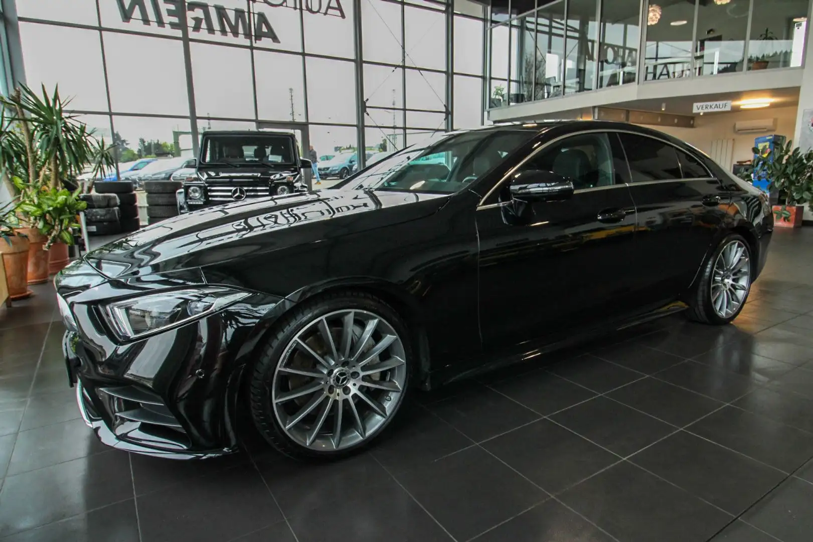 Mercedes-Benz CLS 350 G-Tronic AMG Line/360°/ACC/Burmester/ Negro - 1
