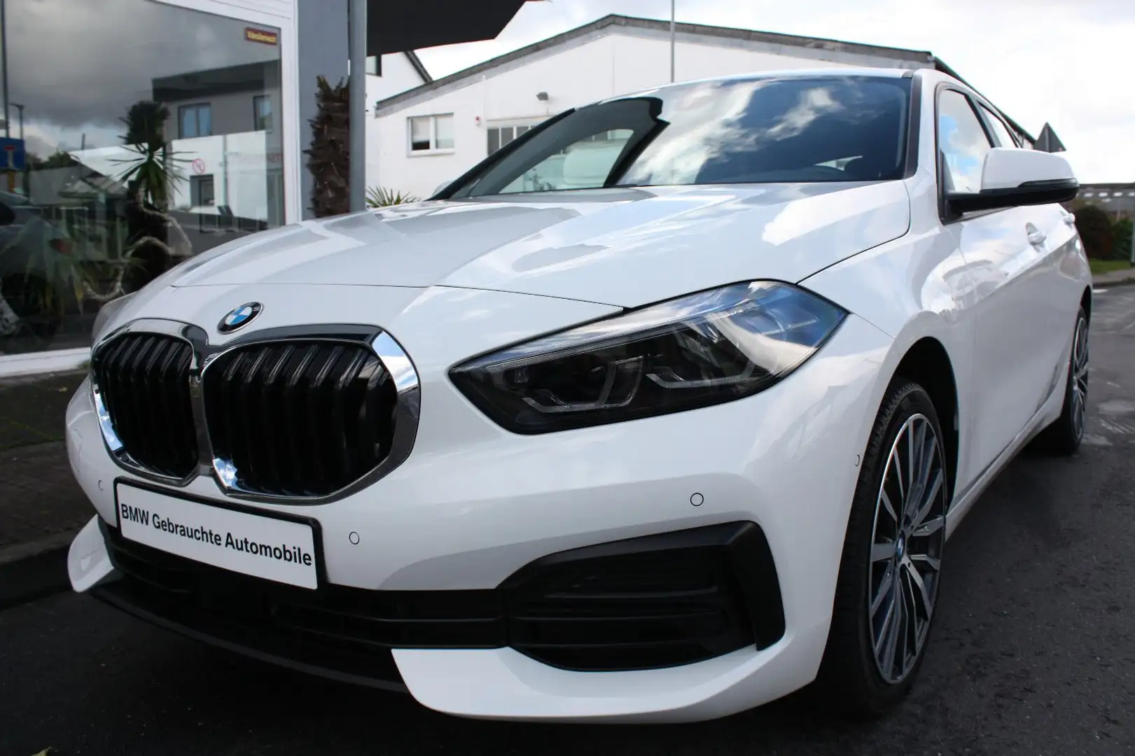 BMW 116 1 Limousine 116 d "tolle Optik!" Weiß - 2