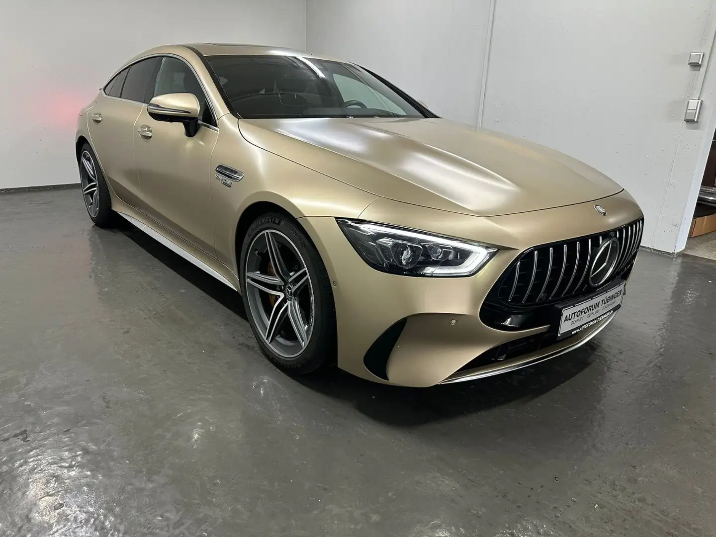 Mercedes-Benz AMG GT GT 63  S E Performance *Kalaharigold Magno* Gold - 2