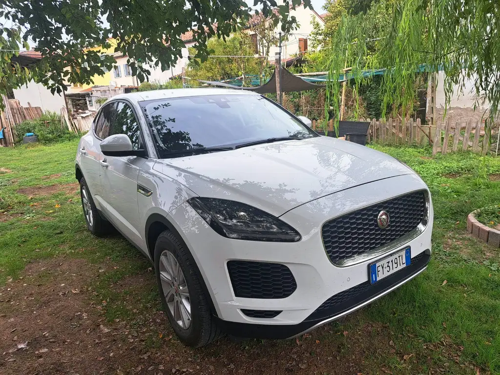 Jaguar E-Pace 2019 из Европы — купить под ключ