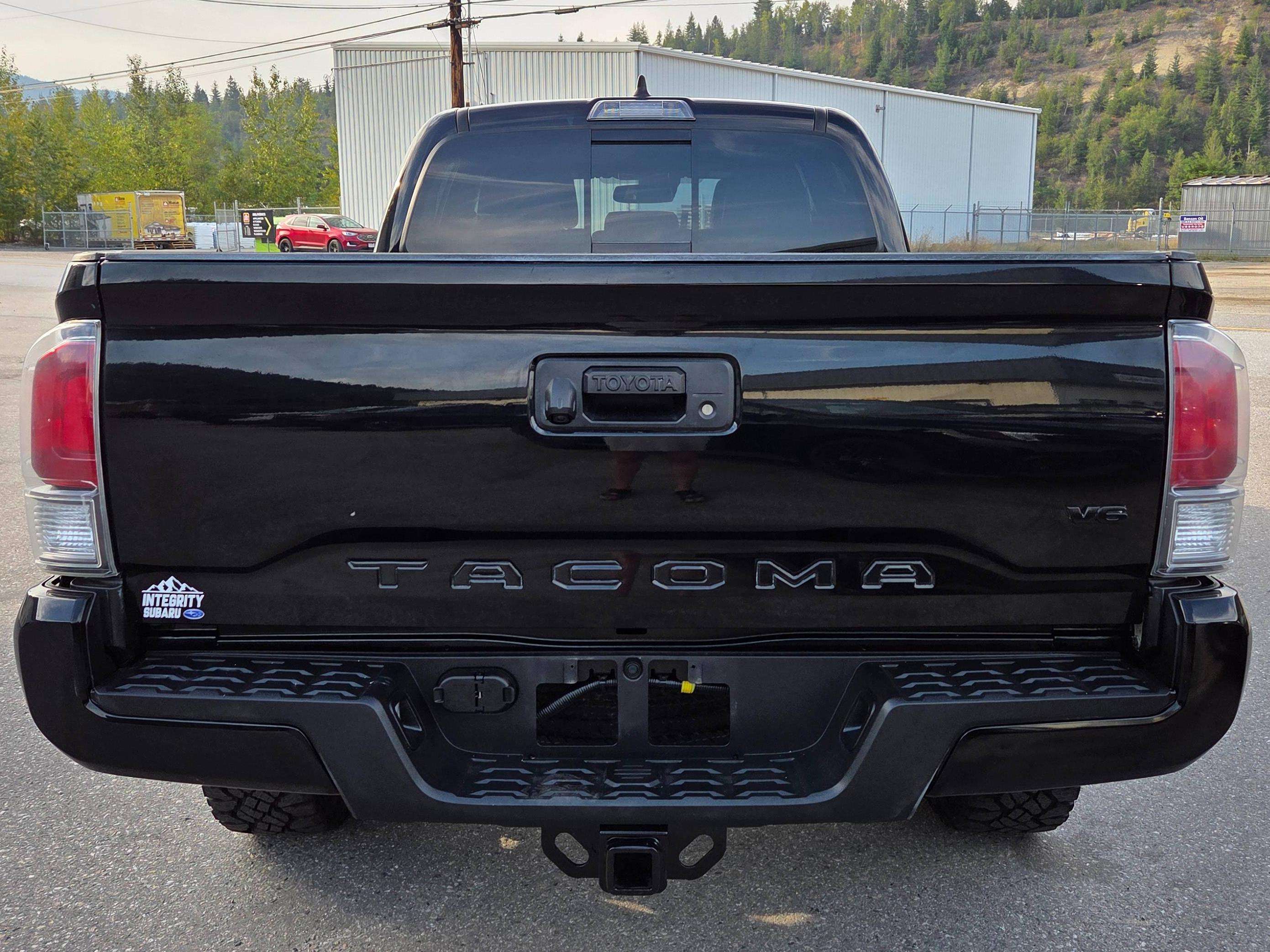 2021 Toyota Tacoma Base — снимка 1