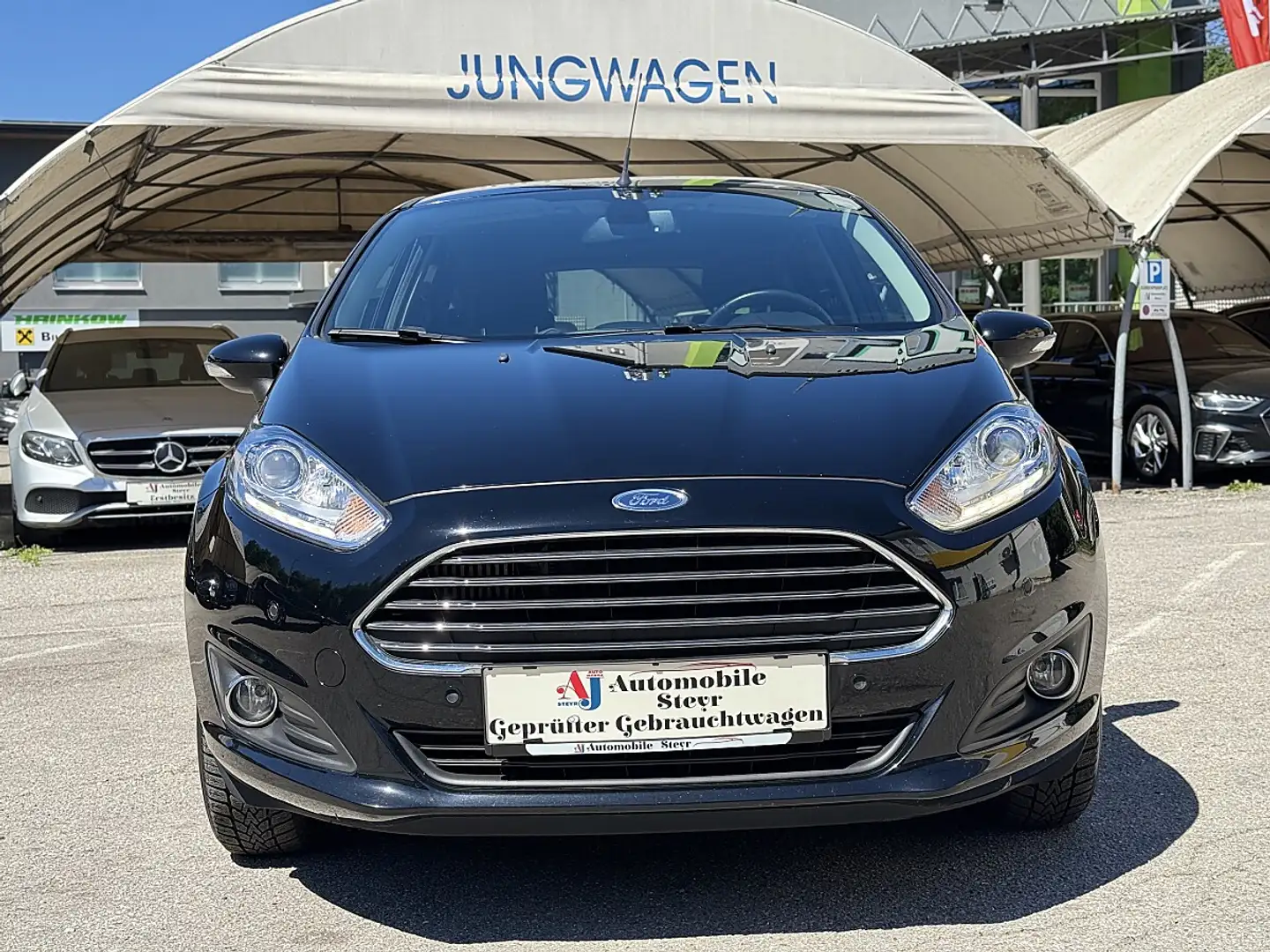Ford Fiesta Titanium Econetic 1,5 TDCi Start/Stop Schwarz - 2