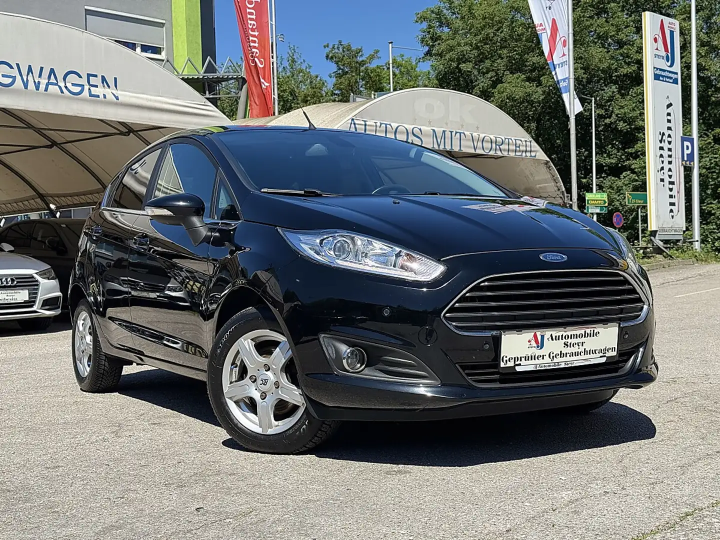 Ford Fiesta Titanium Econetic 1,5 TDCi Start/Stop Schwarz - 1