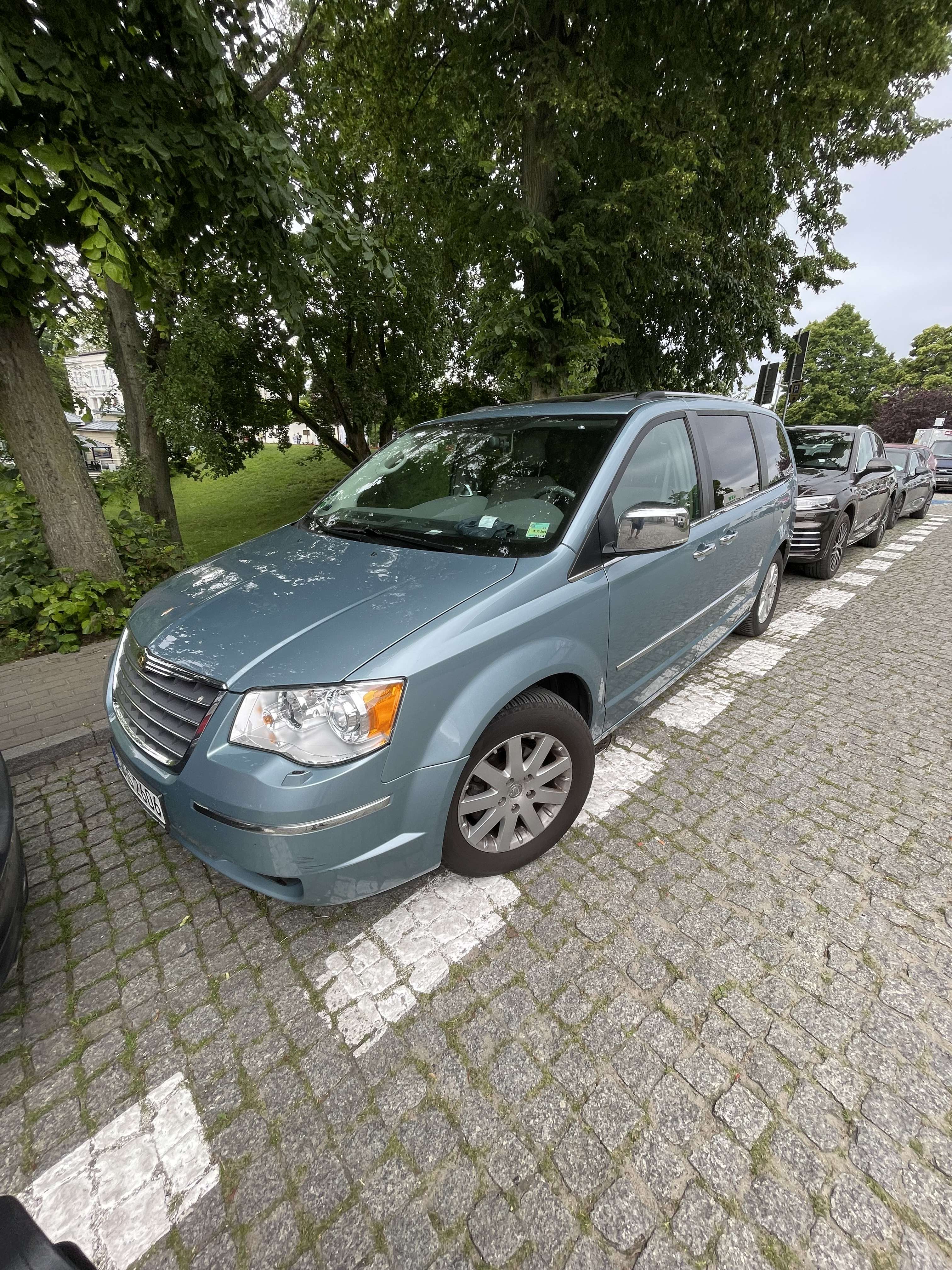 Second hand Chrysler Grand Voyager 2.8