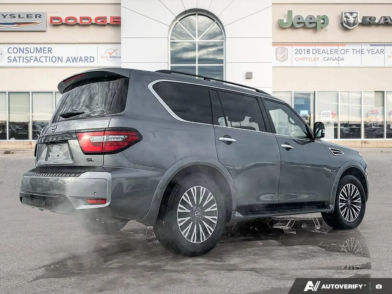 Nissan Armada снимка Nissan Armada