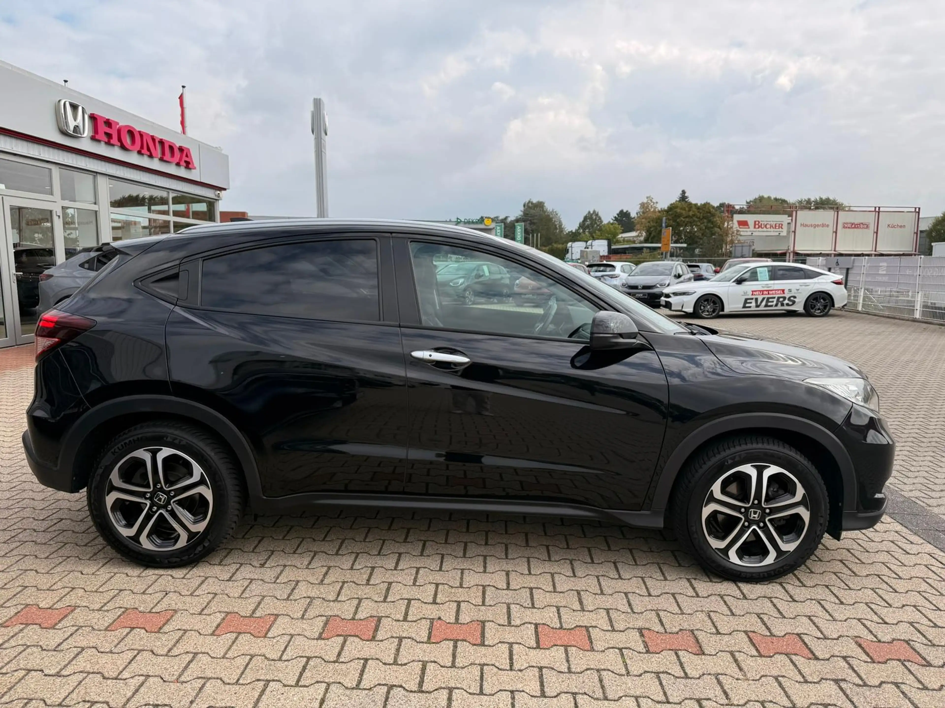 Honda HR-V 1.5 i-VTEC EXECUTIVE PANO+AHK+NAVI+LED+KAME — photo 6