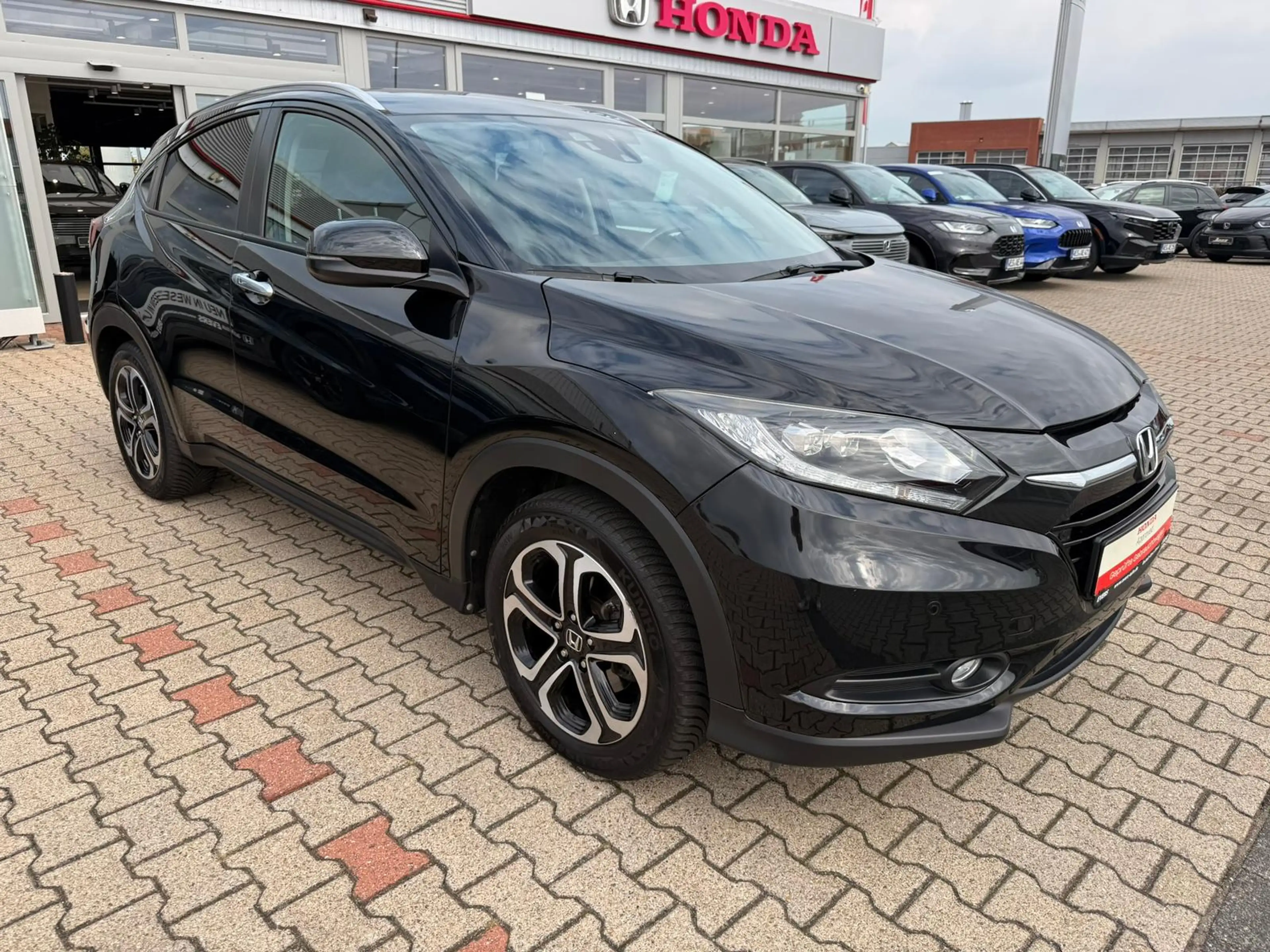 Honda HR-V 1.5 i-VTEC EXECUTIVE PANO+AHK+NAVI+LED+KAME — photo 5