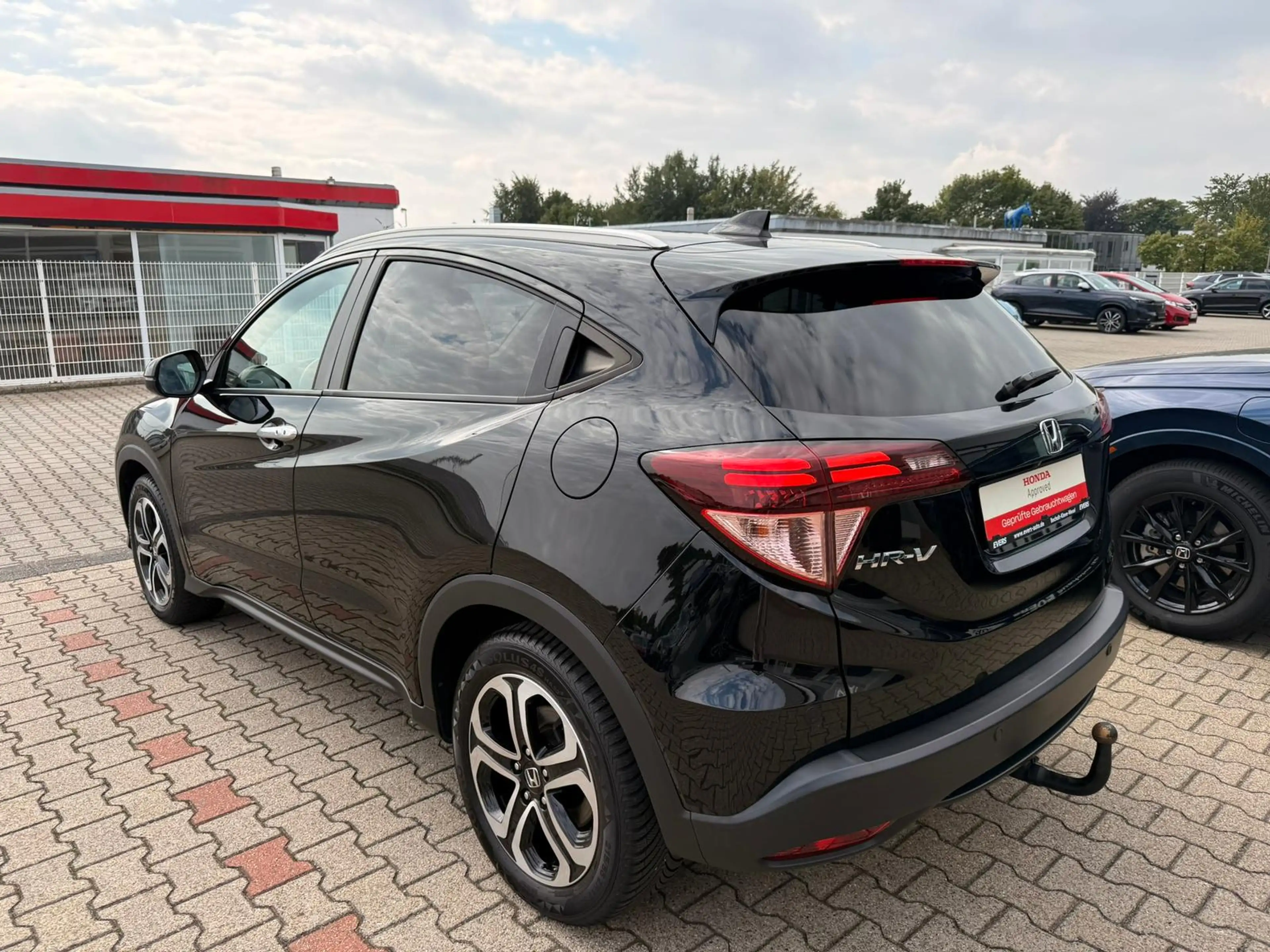 Honda HR-V 1.5 i-VTEC EXECUTIVE PANO+AHK+NAVI+LED+KAME — photo 9