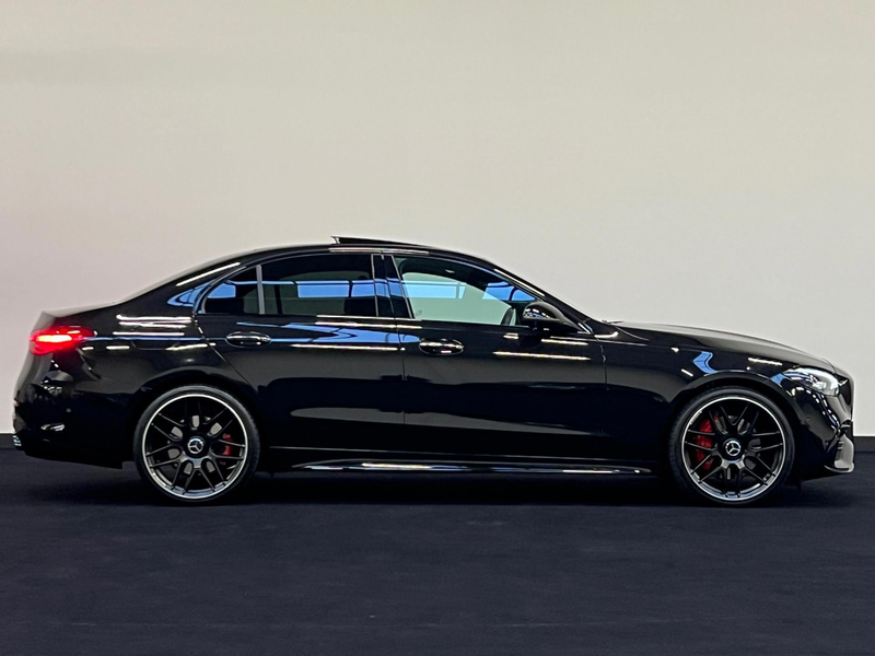 Mercedes-Benz C 300 e AMG C63 Pano Memory Sfeer 360 — photo 9