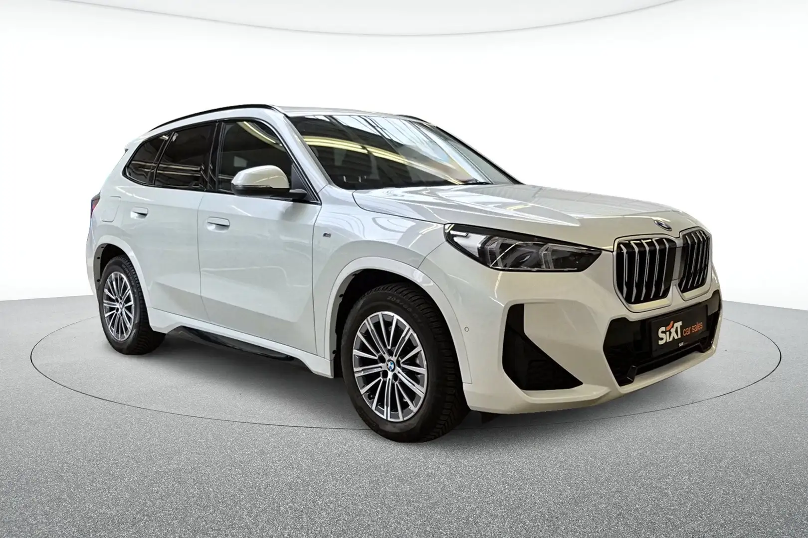 BMW X1 xDrive30e M Sport|DrAss+|AHK|ACC Weiß - 1
