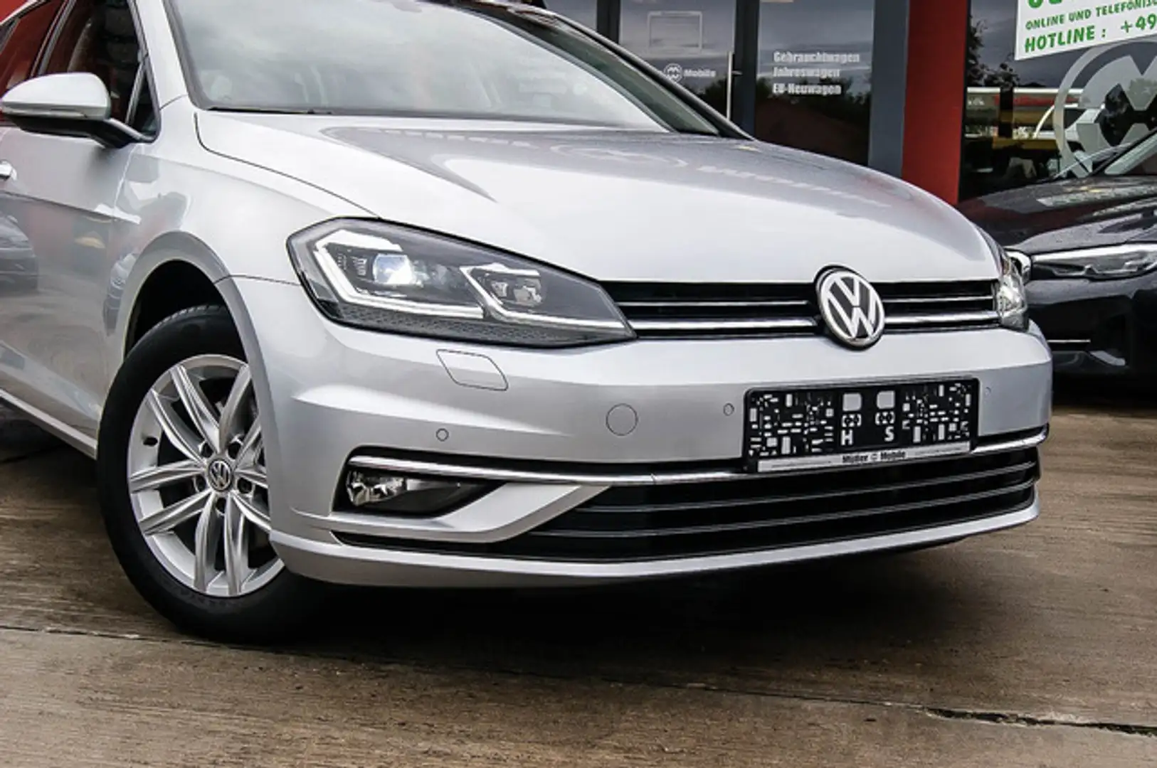 Volkswagen Golf Variant VII Comfortline LED ACC SIHZG 1HAND Silber - 2